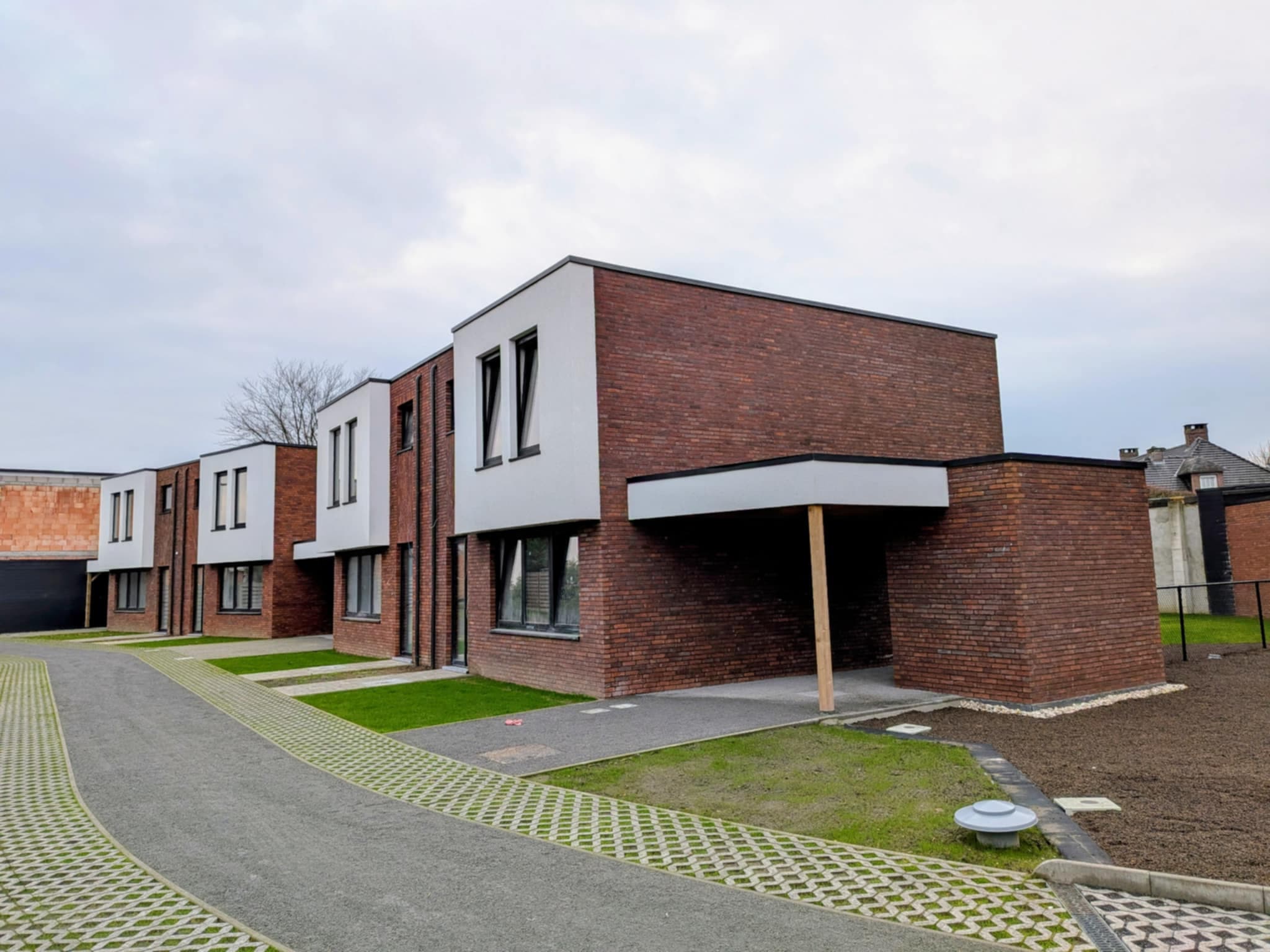 Totaaloverzicht nieuwbouwproject Bevelsesteenweg Nijlen aluminium schrijnwerk